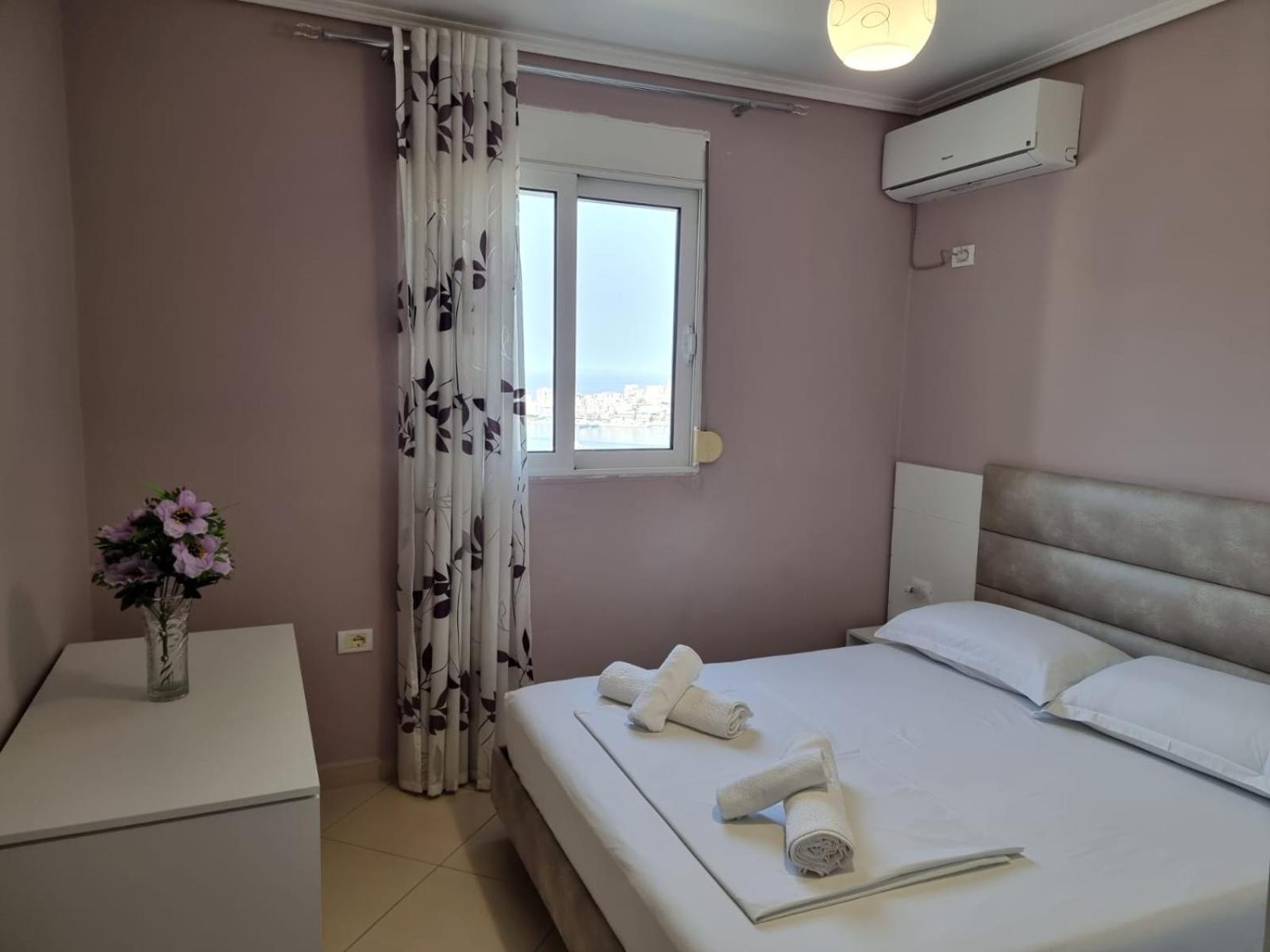 Two Suns Apartament Sarandë Exterior foto